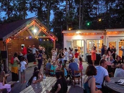Marvilla Parks -parc Des Roches 91530 Saint-Cheron